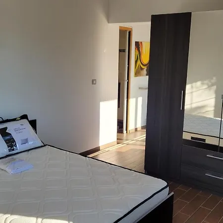 F2 Rez De Jardin Ajaccio (Corsica)