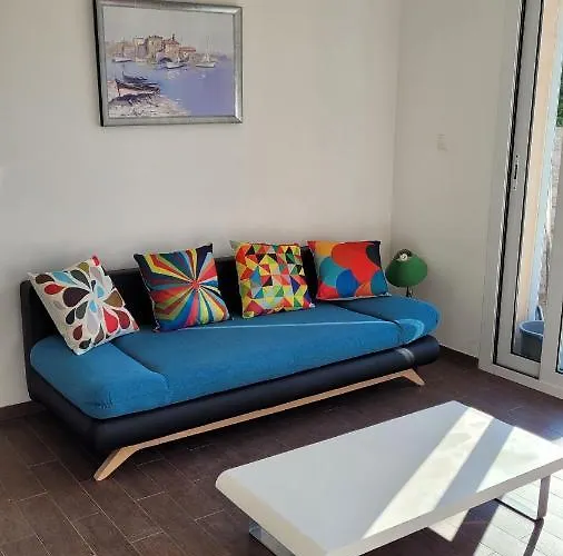 F2 Rez De Jardin Apartamento *